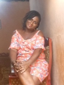 Denise's profile, a single 38-year-old a woman in Yaoundé