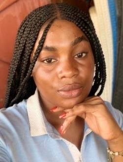 Yvana's profile, a single 24-year-old a woman in Yaoundé