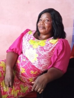 Simone's profile, a single 47-year-old a woman in Man