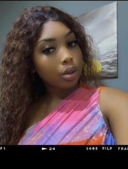 Vanel's profile, a single 26-year-old a woman in Doha