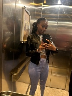 Charity's profile, a single 23-year-old a woman in Florida
