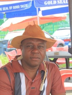 Pat's profile, a single 41-year-old a man in Libreville