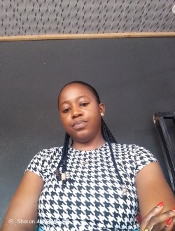 Arielle's profile, a single 34-year-old a woman in Yaoundé