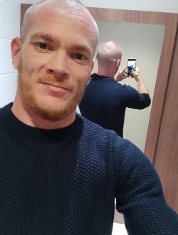 Mick's profile, a single 39-year-old a man in Montélimar