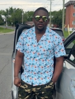 Joël's profile, a single 35-year-old a man in Montréal