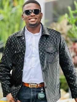 Steph's profile, a single 35-year-old a man in Douala