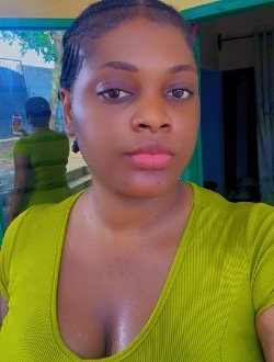 Therese's profile, a single 27-year-old a woman in Kribi