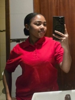 Aniesca's profile, a single 21-year-old a woman in Antalaha