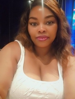 Florisse's profile, a single 43-year-old a woman in Paris