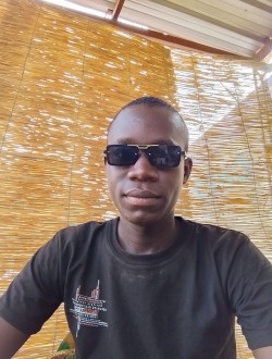 King's profile, a single 26-year-old a man in Bilbalogo