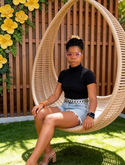 Déborah's profile, a single 23-year-old a woman in Ablogamé