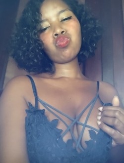 Amy's profile, a single 28-year-old a woman in Toamasina