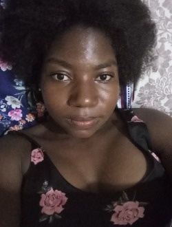 Reine's profile, a single 24-year-old a woman in Yaoundé