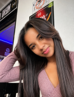 Sina's profile, a single 27-year-old a woman in Antananarivo