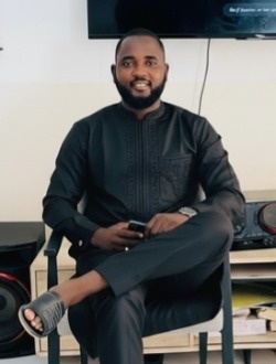 Atépa's profile, a single 30-year-old a man in Pikine