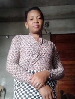 Floria's profile, a single 44-year-old a woman in Toamasina