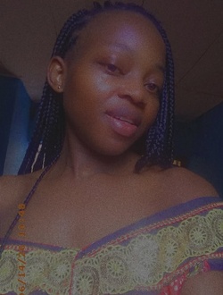 Virginie's profile, a single 31-year-old a woman in Douala