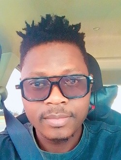 Joelson's profile, a single 29-year-old a man in Luanda