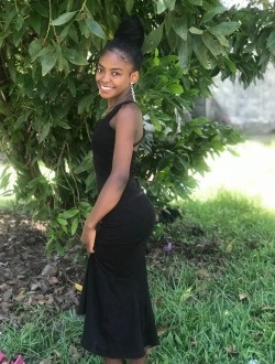 Jeria's profile, a single 20-year-old a woman in Toamasina