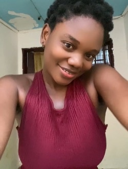 Flo's profile, a single 27-year-old a woman in Yaoundé