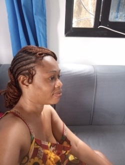 Lisie's profile, a single 31-year-old a woman in Douala