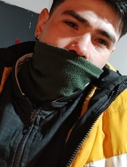 Luis's profile, a single 26-year-old a man in La Plata