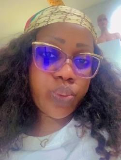 Odile's profile, a single 45-year-old a woman in Douala