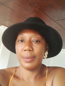 Clarisse's profile, a single 42-year-old a woman in Yaoundé