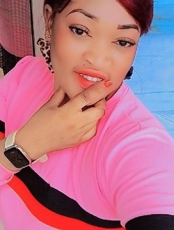Chanelle's profile, a single 35-year-old a woman in Awaé