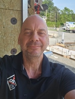 Matin's profile, a single 56-year-old a man in Victoriaville