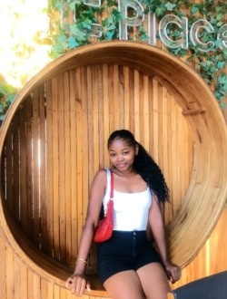 Juliana's profile, a single 25-year-old a woman in Toamasina