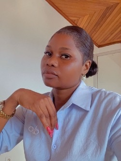 Coco's profile, a single 31-year-old a woman in Abom