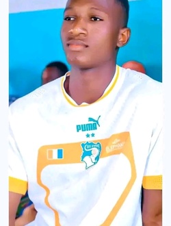 Koné Moussa's profile, a single 23-year-old a man in Abidjan
