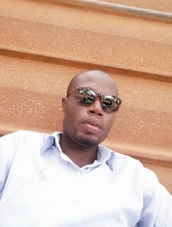 Angelo's profile, a single 39-year-old a man in Lomé
