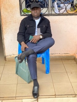Phil's profile, a single 24-year-old a man in Bafoussam II
