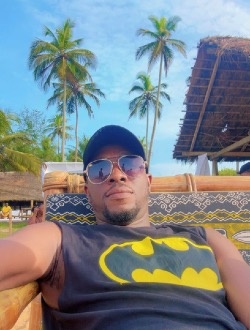 Dumbbledore's profile, a single 41-year-old a man in Abidjan