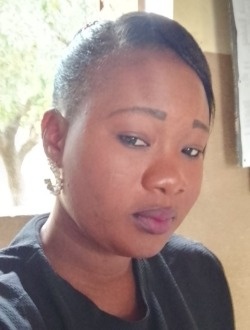 Sara's profile, a single 34-year-old a woman in Ouagadougou