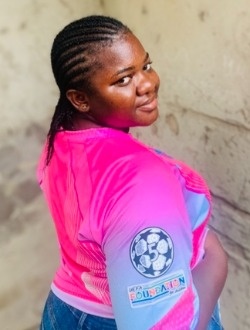 Laetitia's profile, a single 24-year-old a woman in Douala