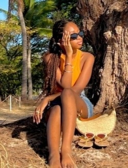 Sarah's profile, a single 20-year-old a woman in Mahajanga