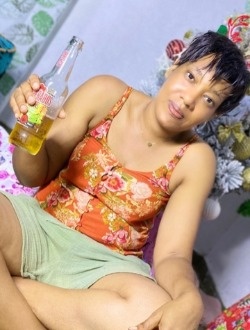 Guylene's profile, a single 40-year-old a woman in Libreville