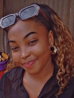 Youssrà's profile, a single 20-year-old a woman in Abatoafo