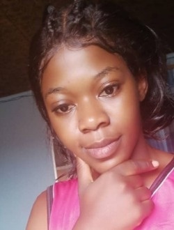 Gladys's profile, a single 22-year-old a woman in Meyo-Centre