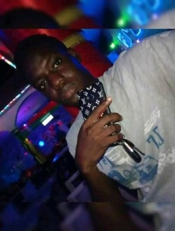 Carlos's profile, a single 30-year-old a man in Abomey-Calavi