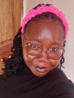 Anna's profile, a single 23-year-old a woman in Yaoundé