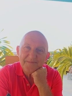 Pierre's profile, a single 67-year-old a man in Ngaparou