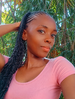 Delia's profile, a single 31-year-old a woman in Brazzaville