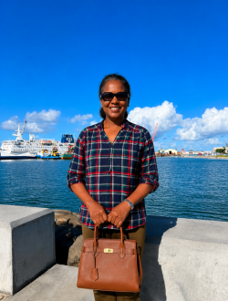 Flashelie's profile, a single 47-year-old a woman in Antapakala