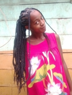 Layanah's profile, a single 20-year-old a woman in Antalaha