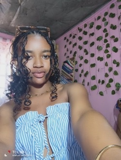 Miriella's profile, a single 23-year-old a woman in Toulouse