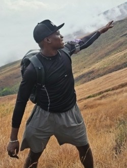 Arthur-Gilles's profile, a single 28-year-old a man in Douala